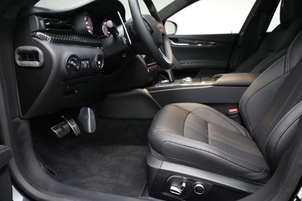 New 2023 Maserati Quattroporte Modena Q4 for sale $138,495 at Maserati of Greenwich in Greenwich CT 06830 14