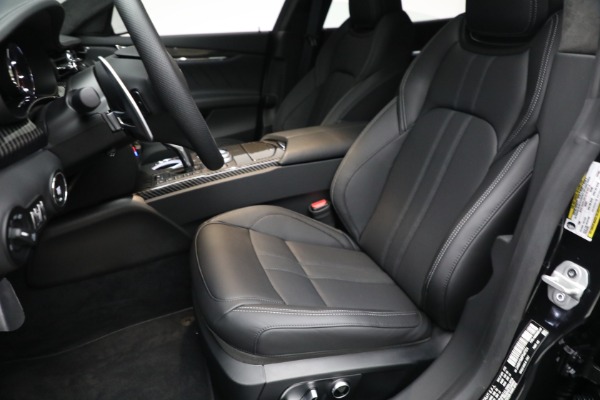 New 2023 Maserati Quattroporte Modena Q4 for sale $138,495 at Maserati of Greenwich in Greenwich CT 06830 15