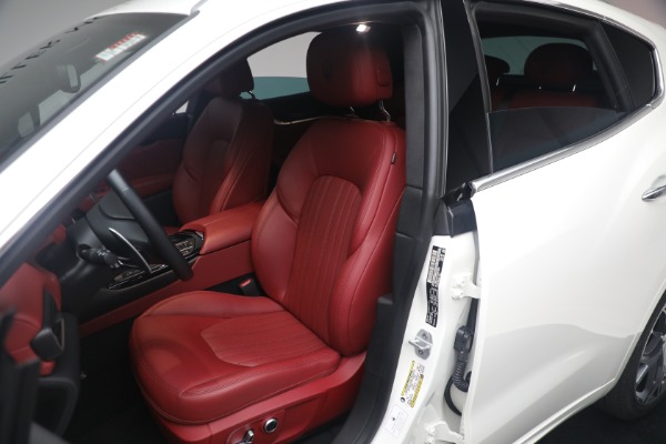New 2023 Maserati Levante GT for sale $87,270 at Maserati of Greenwich in Greenwich CT 06830 17