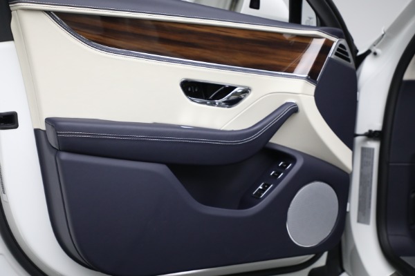 New 2023 Bentley Flying Spur Hybrid for sale $244,610 at Maserati of Greenwich in Greenwich CT 06830 15