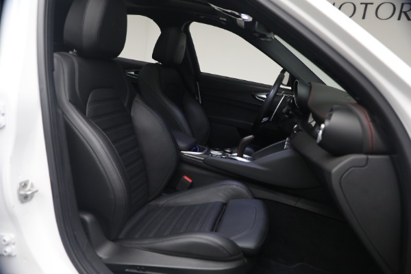 Used 2023 Alfa Romeo Giulia Estrema for sale $32,900 at Maserati of Greenwich in Greenwich CT 06830 15