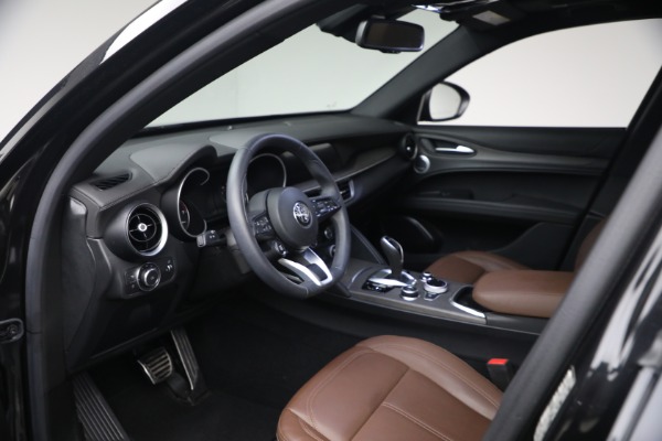 Used 2023 Alfa Romeo Stelvio Ti for sale $32,900 at Maserati of Greenwich in Greenwich CT 06830 17