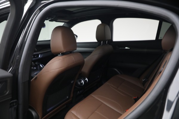 Used 2023 Alfa Romeo Stelvio Ti for sale $32,900 at Maserati of Greenwich in Greenwich CT 06830 19