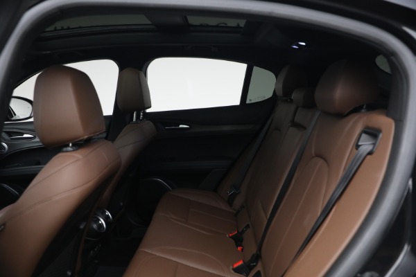 Used 2023 Alfa Romeo Stelvio Ti for sale $32,900 at Maserati of Greenwich in Greenwich CT 06830 20