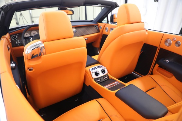 Used 2017 Rolls-Royce Dawn for sale Sold at Maserati of Greenwich in Greenwich CT 06830 20