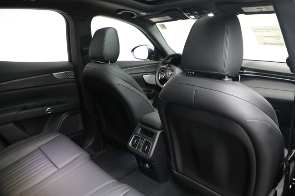 New 2023 Maserati Grecale Modena for sale $77,295 at Maserati of Greenwich in Greenwich CT 06830 26