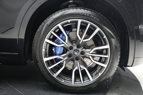 New 2023 Maserati Grecale Modena for sale $77,295 at Maserati of Greenwich in Greenwich CT 06830 28