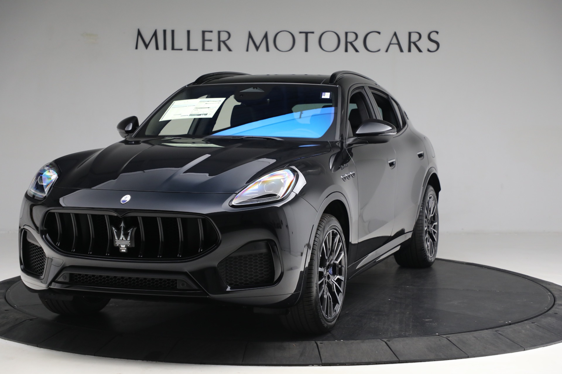 New 2023 Maserati Grecale Modena for sale $77,295 at Maserati of Greenwich in Greenwich CT 06830 1