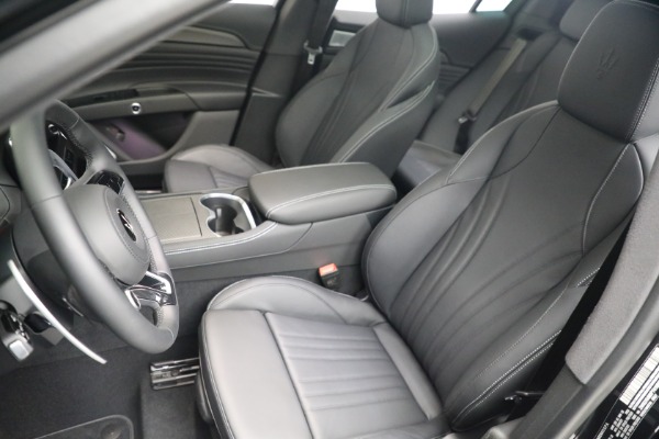 New 2023 Maserati Grecale Modena for sale $94,255 at Maserati of Greenwich in Greenwich CT 06830 15