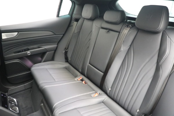 New 2023 Maserati Grecale Modena for sale $94,255 at Maserati of Greenwich in Greenwich CT 06830 17