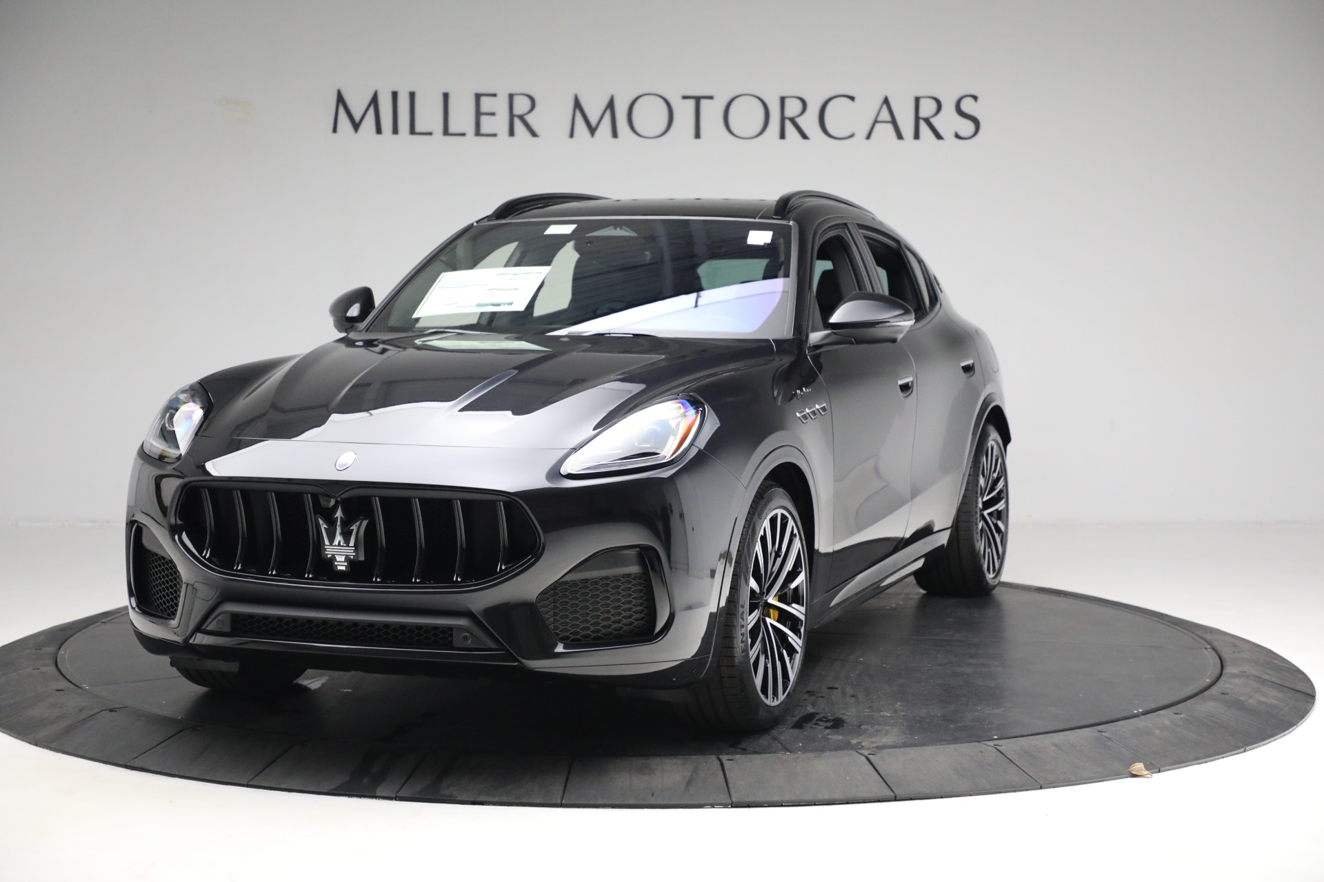 New 2023 Maserati Grecale Modena for sale $94,255 at Maserati of Greenwich in Greenwich CT 06830 1