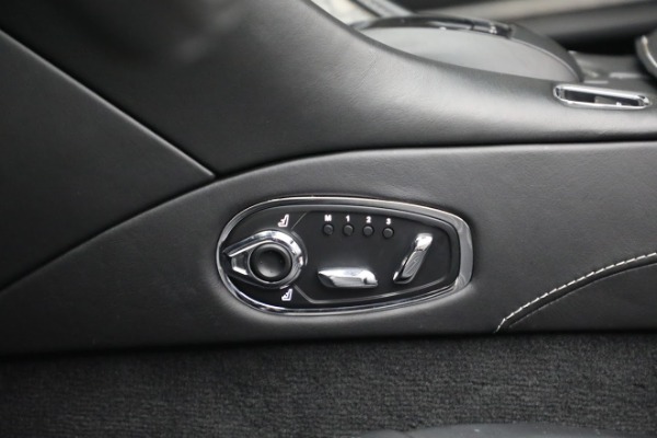Used 2019 Aston Martin DB11 Volante for sale $141,900 at Maserati of Greenwich in Greenwich CT 06830 23