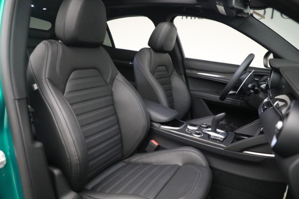New 2023 Alfa Romeo Stelvio Quadrifoglio for sale $87,460 at Maserati of Greenwich in Greenwich CT 06830 22