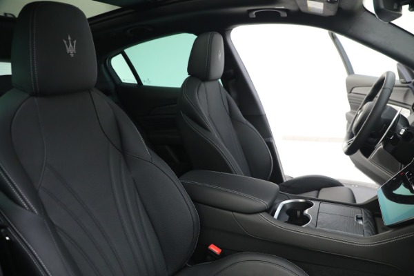 New 2023 Maserati Grecale Modena for sale $85,895 at Maserati of Greenwich in Greenwich CT 06830 16