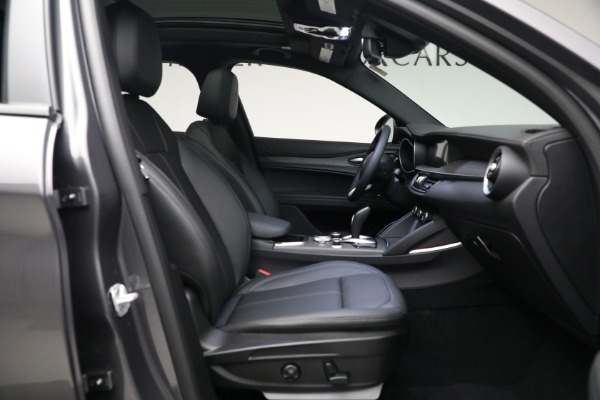 New 2023 Alfa Romeo Stelvio Ti for sale $55,550 at Maserati of Greenwich in Greenwich CT 06830 17