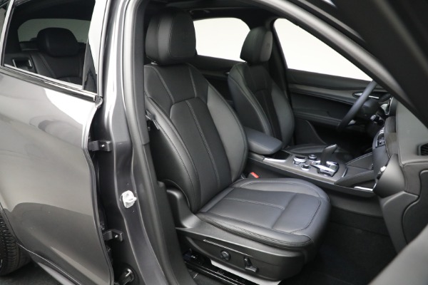 New 2023 Alfa Romeo Stelvio Ti for sale $55,550 at Maserati of Greenwich in Greenwich CT 06830 18