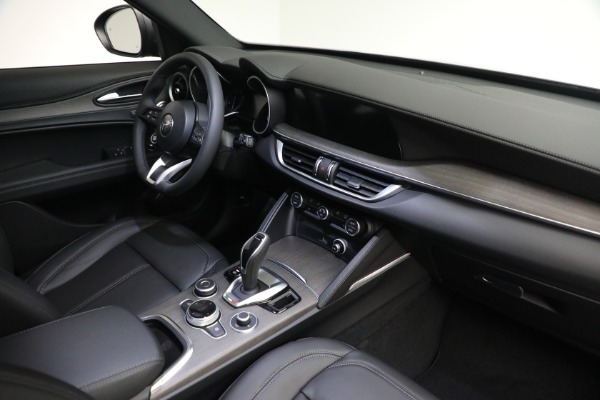 New 2023 Alfa Romeo Stelvio Ti for sale $55,550 at Maserati of Greenwich in Greenwich CT 06830 19