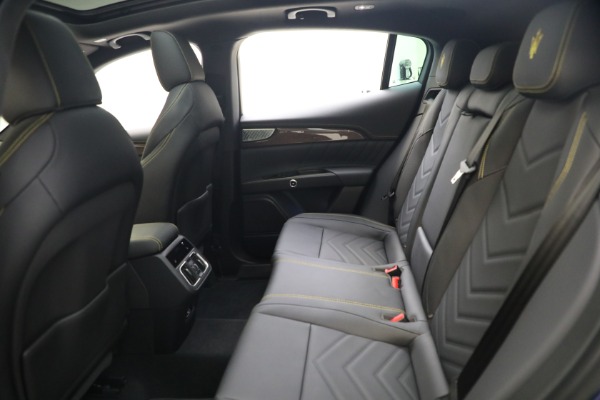 New 2023 Maserati Grecale Modena for sale $92,895 at Maserati of Greenwich in Greenwich CT 06830 17