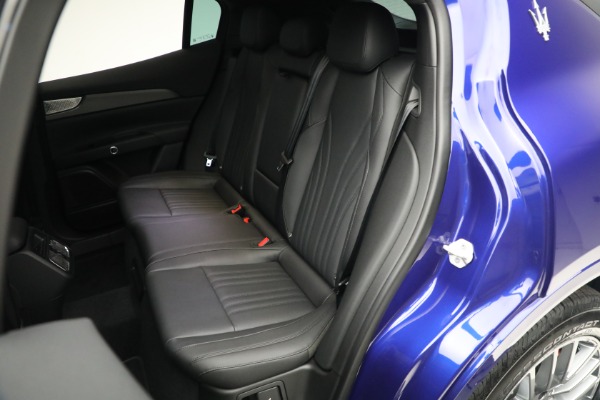New 2023 Maserati Grecale GT for sale $72,095 at Maserati of Greenwich in Greenwich CT 06830 17