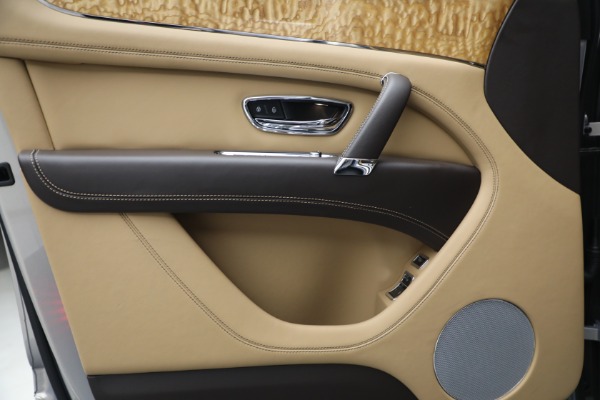 Used 2020 Bentley Bentayga V8 for sale Call for price at Maserati of Greenwich in Greenwich CT 06830 14