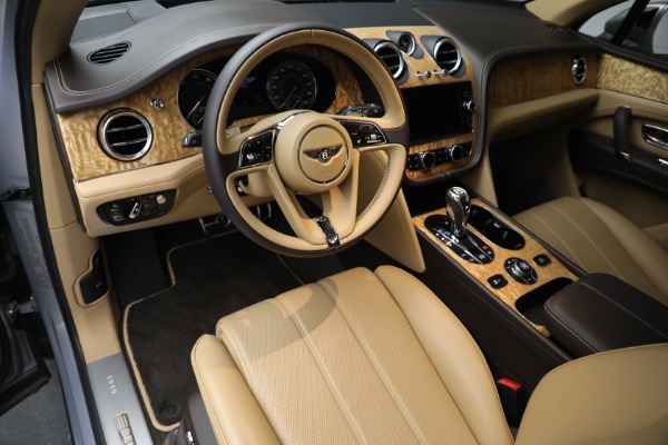 Used 2020 Bentley Bentayga V8 for sale Call for price at Maserati of Greenwich in Greenwich CT 06830 15