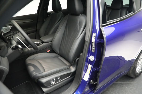 New 2023 Maserati Grecale GT for sale $72,095 at Maserati of Greenwich in Greenwich CT 06830 14
