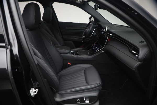 Used 2023 Maserati Grecale GT for sale $40,900 at Maserati of Greenwich in Greenwich CT 06830 16
