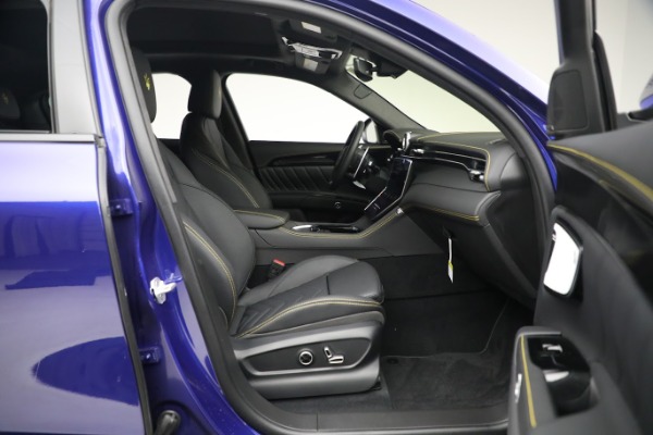 New 2023 Maserati Grecale Modena for sale $76,900 at Maserati of Greenwich in Greenwich CT 06830 14