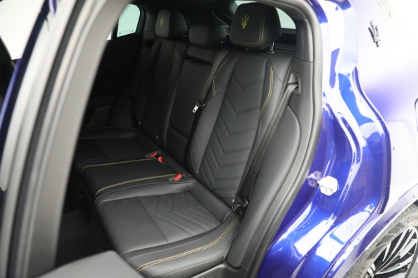New 2023 Maserati Grecale Modena for sale $76,900 at Maserati of Greenwich in Greenwich CT 06830 18