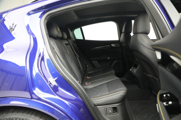 New 2023 Maserati Grecale Modena for sale $76,900 at Maserati of Greenwich in Greenwich CT 06830 19