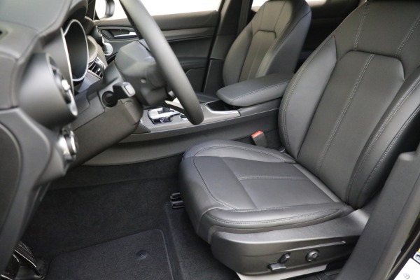 New 2023 Alfa Romeo Stelvio Ti for sale $60,550 at Maserati of Greenwich in Greenwich CT 06830 15