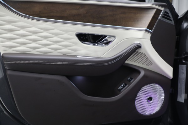 Used 2022 Bentley Flying Spur W12 for sale $249,900 at Maserati of Greenwich in Greenwich CT 06830 18