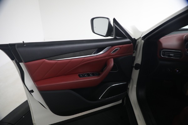 Used 2023 Maserati Levante GT for sale $42,900 at Maserati of Greenwich in Greenwich CT 06830 28