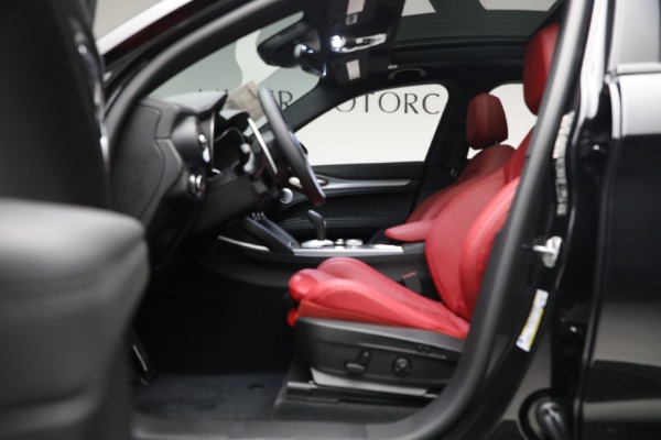 New 2023 Alfa Romeo Stelvio Veloce for sale $57,350 at Maserati of Greenwich in Greenwich CT 06830 14