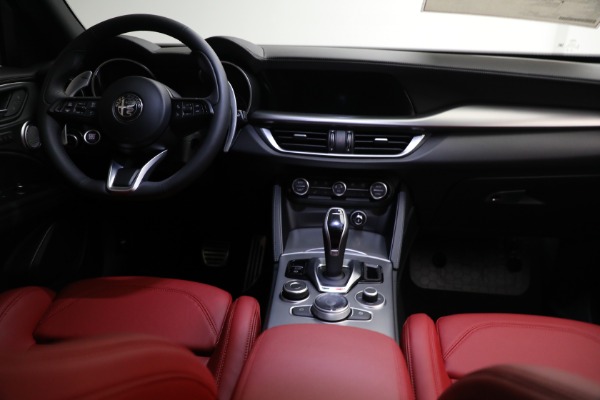 New 2023 Alfa Romeo Stelvio Veloce for sale $57,350 at Maserati of Greenwich in Greenwich CT 06830 22