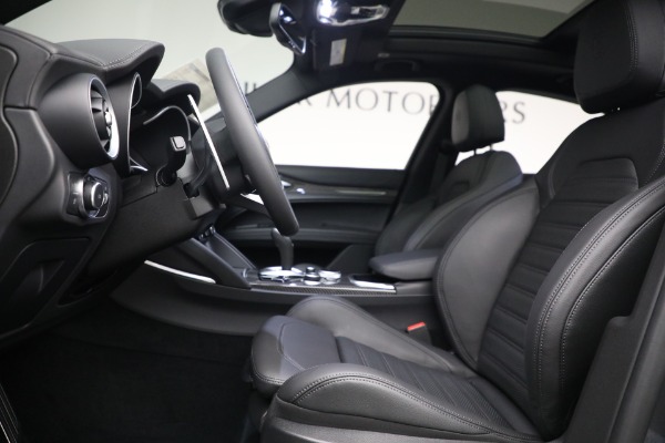 New 2023 Alfa Romeo Stelvio Quadrifoglio for sale $86,670 at Maserati of Greenwich in Greenwich CT 06830 14