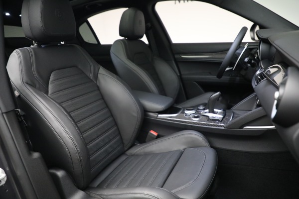 New 2023 Alfa Romeo Stelvio Quadrifoglio for sale $86,670 at Maserati of Greenwich in Greenwich CT 06830 21