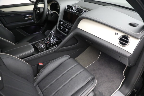 New 2023 Bentley Bentayga V8 for sale $238,470 at Maserati of Greenwich in Greenwich CT 06830 26