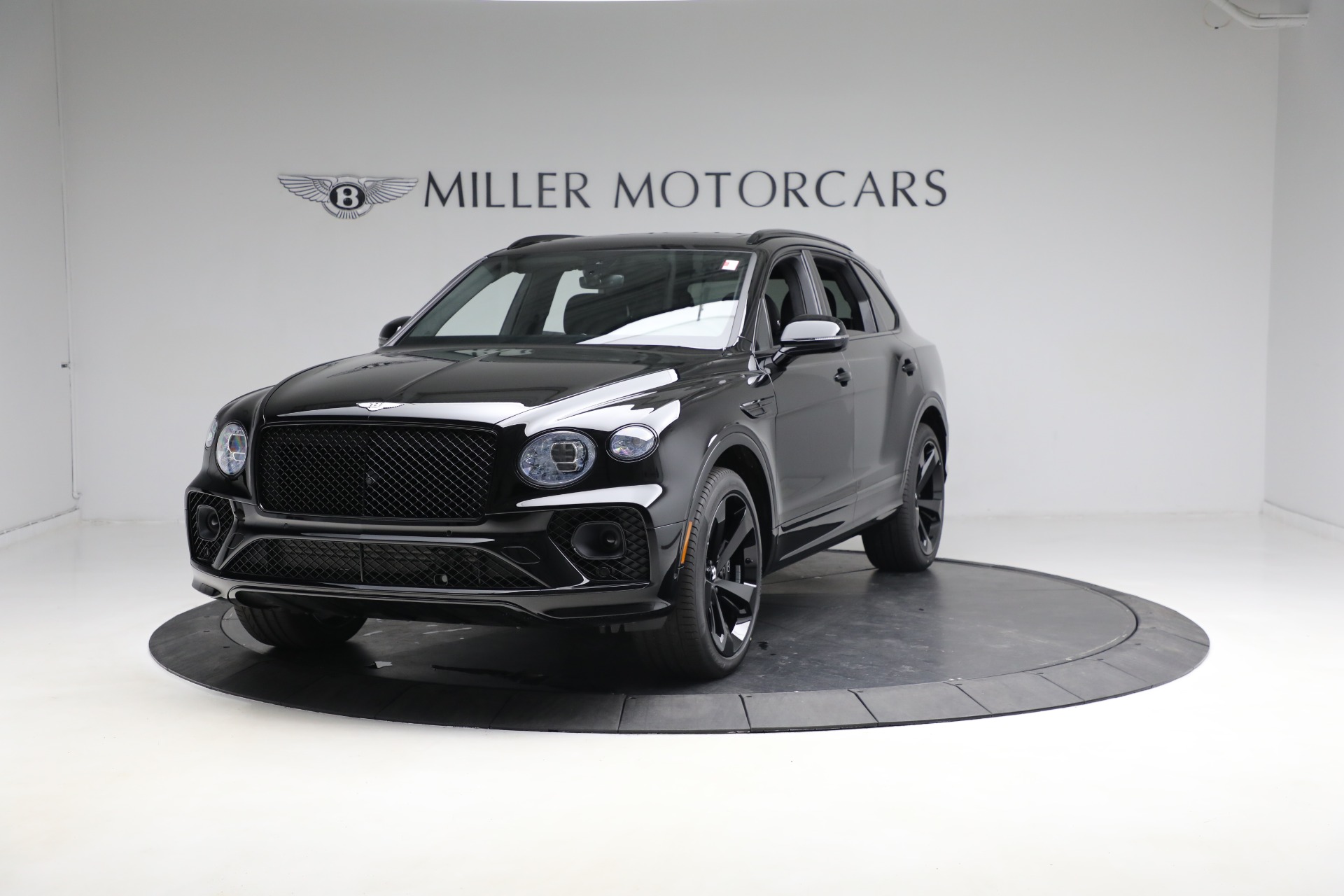 New 2023 Bentley Bentayga V8 for sale $238,470 at Maserati of Greenwich in Greenwich CT 06830 1