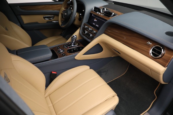 New 2023 Bentley Bentayga V8 for sale $230,170 at Maserati of Greenwich in Greenwich CT 06830 25