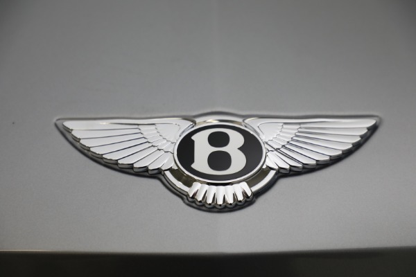 New 2023 Bentley Bentayga EWB Azure V8 for sale $274,655 at Maserati of Greenwich in Greenwich CT 06830 16