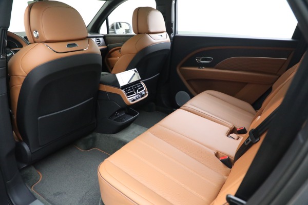 New 2023 Bentley Bentayga EWB Azure V8 for sale $274,655 at Maserati of Greenwich in Greenwich CT 06830 23
