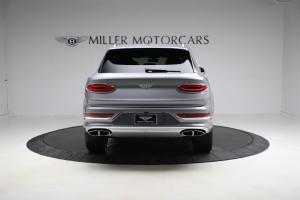 Used 2023 Bentley Bentayga EWB Azure V8 for sale $196,900 at Maserati of Greenwich in Greenwich CT 06830 7