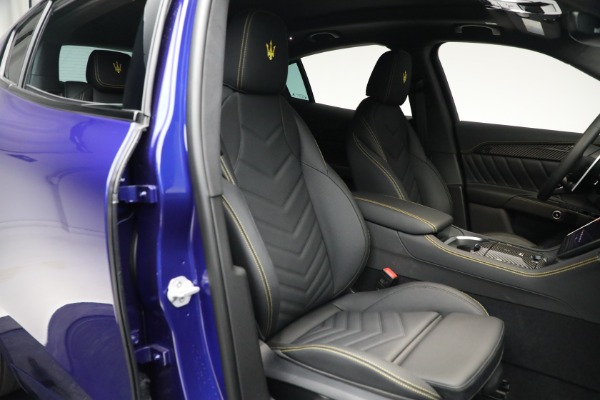 New 2023 Maserati Grecale Modena for sale $90,495 at Maserati of Greenwich in Greenwich CT 06830 17