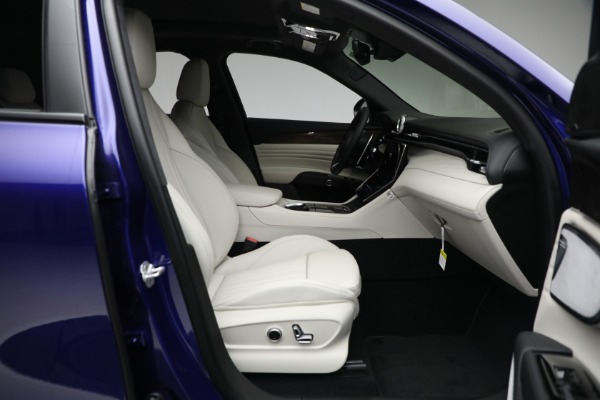 New 2023 Maserati Grecale Modena for sale $86,697 at Maserati of Greenwich in Greenwich CT 06830 19