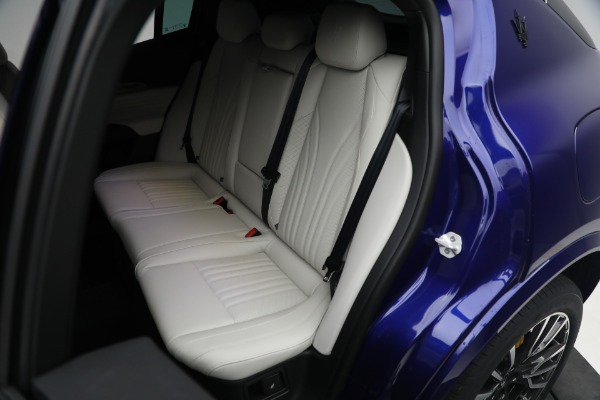 New 2023 Maserati Grecale Modena for sale $86,697 at Maserati of Greenwich in Greenwich CT 06830 17