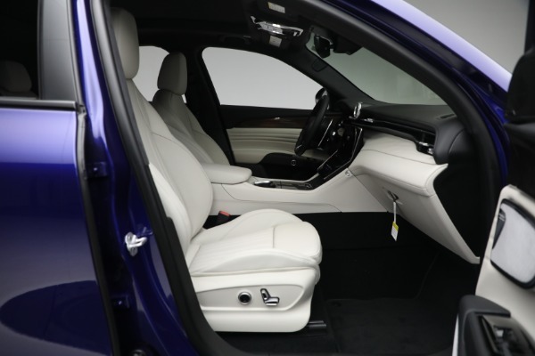 New 2023 Maserati Grecale Modena for sale $71,384 at Maserati of Greenwich in Greenwich CT 06830 14