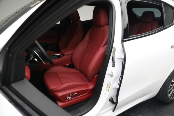 New 2023 Maserati Grecale Modena for sale $85,497 at Maserati of Greenwich in Greenwich CT 06830 15