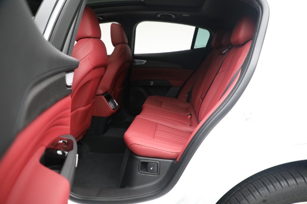 New 2023 Maserati Grecale Modena for sale $85,497 at Maserati of Greenwich in Greenwich CT 06830 18