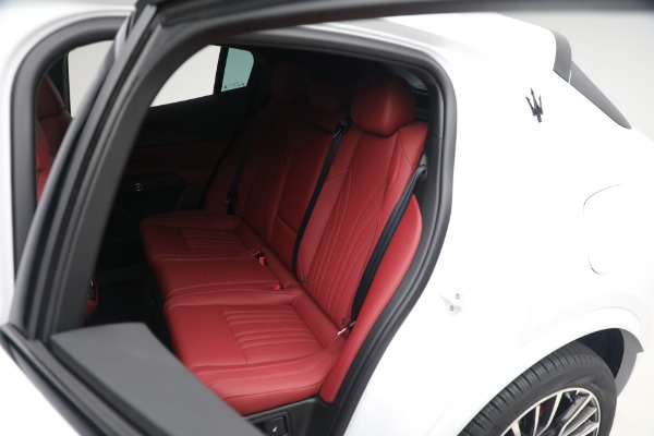 New 2023 Maserati Grecale Modena for sale $85,497 at Maserati of Greenwich in Greenwich CT 06830 19